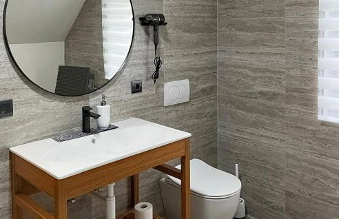 Gorgeous Home In Trsce With Sauna - Photo 15