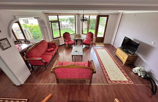 Peaceful Villa With Perfect View in the City Center - Foto 9