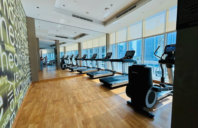 Stunning Studio Dubai with Infinity Pool and Canal View - Foto 16