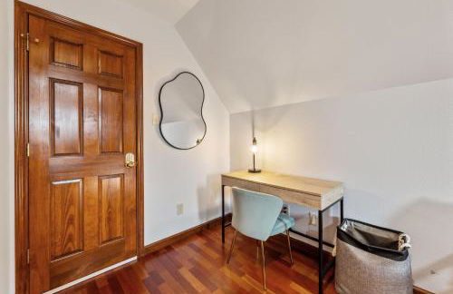 Golf-Side Luxe Escape Sleeps 13 Hot Tub & Theater - Foto 33