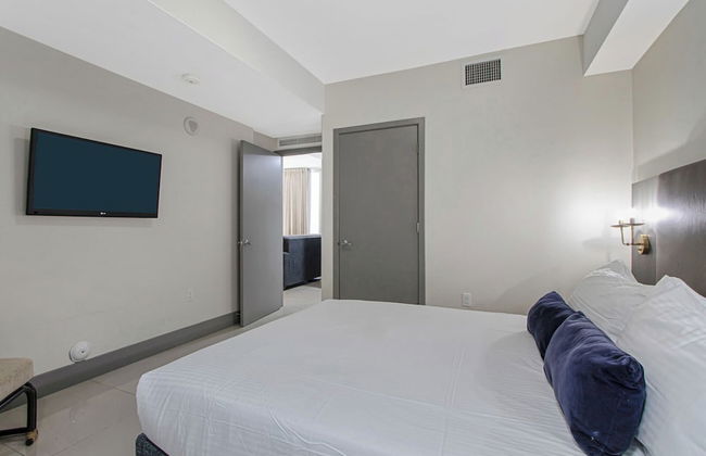 Roami at Habitat Brickell - Photo 67