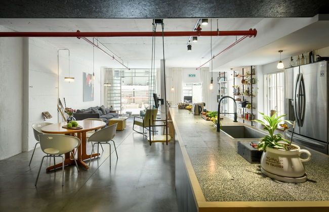 Unique and Spacious 2BR Apt with Terrace - Photo 14