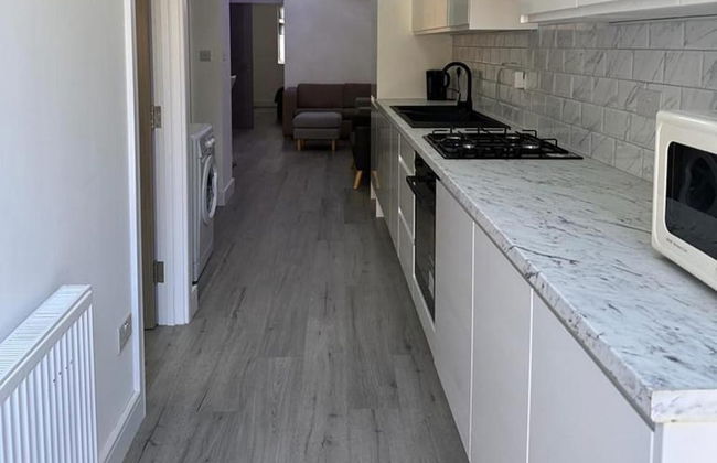 Apartment - Sleeps up to 6 & Free Parking - Foto 5