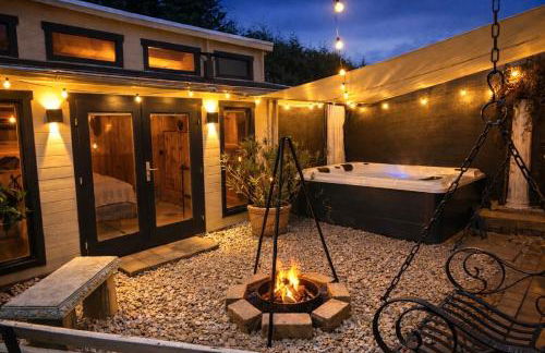 Wellness Ferienwohnung mit Sauna, Massagen, Spa, beheizbarem Whirlpool bei Leipzig - Foto 2