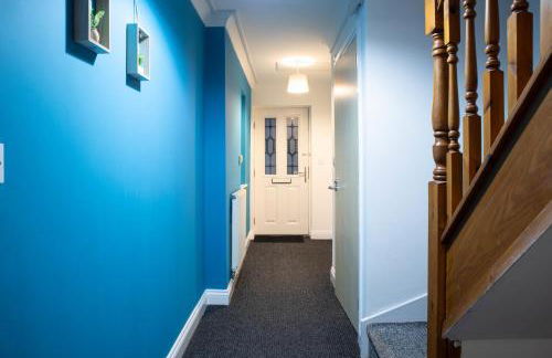 Contractor‑Heaven 5BR Home 4.5 Baths Wakefield - Foto 19