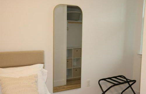 Emerald Oasis Cozy Living with Pet Park - Foto 17