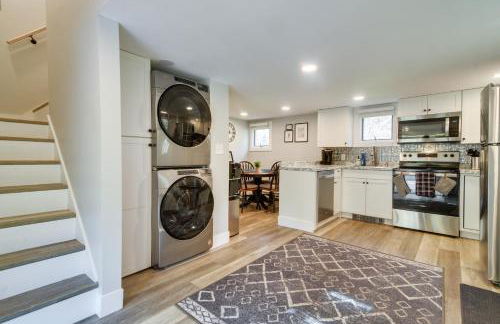 Modern Stark Home with Game Room, Grill and Fire Pit - Foto 9