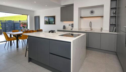 Dexters Den - Sea views, yards from Beach - Foto 1