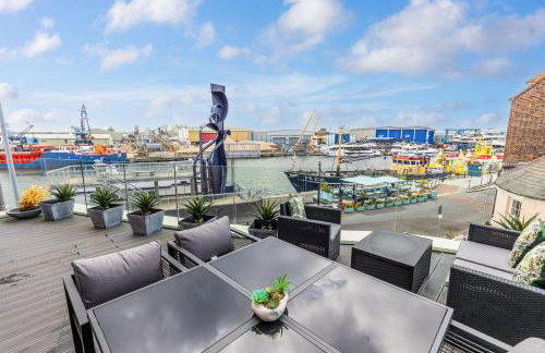 Harbours Edge - Front-Line Harbour Views - Photo 2