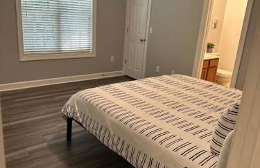 Simple Elegant Townhouse DT Raleigh NCSU - Foto 41