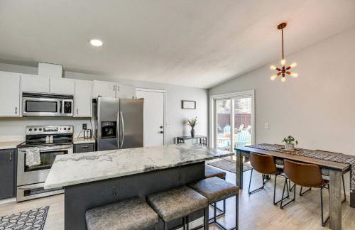 Family-Friendly Home with Fire Pit in Bend! - Photo 6