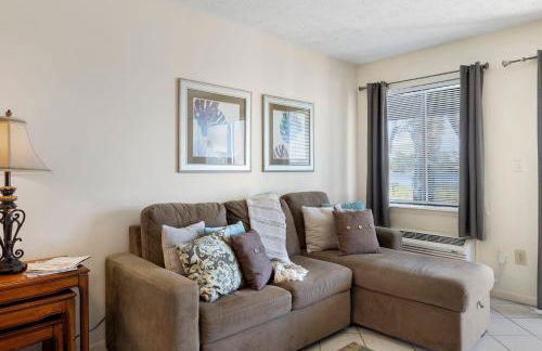 Studio - Lullwater 299 bottom floor No Elevator! - Photo 16