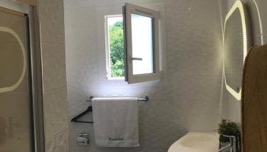 Belle Maison 5 chambres au Coeur de La Vallée du Cens - Foto 2