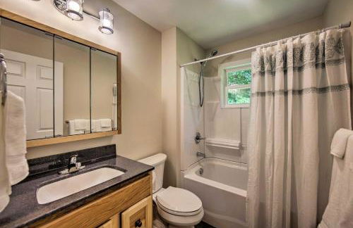 Hike, Hunt and Unwind Cozy Cabin Near Hersheypark - Foto 17