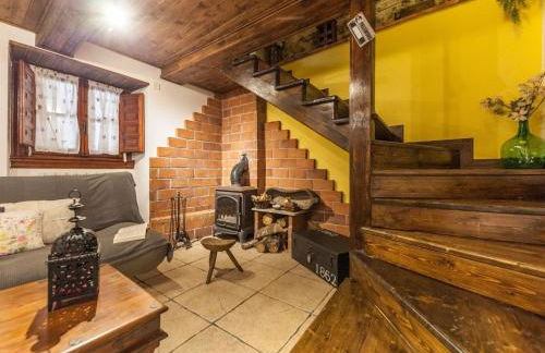 Holiday Home Berghütte mit Terrasse- Kamin und Jacuzzi by Interhome - Foto 26