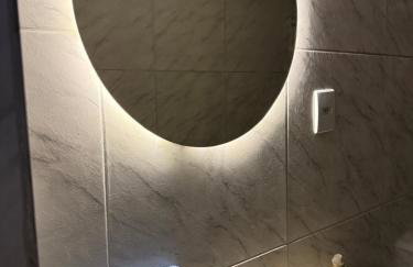 Ape next to the Consulate - Foto 3