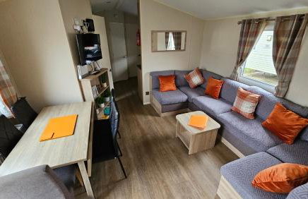 Great Yarmouth 10 Berth KP Holiday Home - NOW with Linen - Photo 5