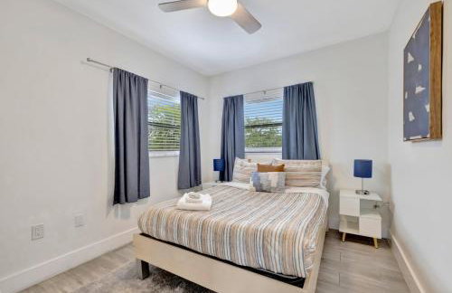 3BR 2.5BA Townhome-10 mins to FTL Beach and Downtown - Foto 8