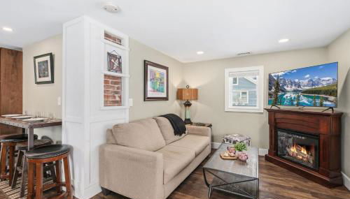 Cozy Mountain Retreat in Downtown With Hot Tub and Bikes - Foto 4