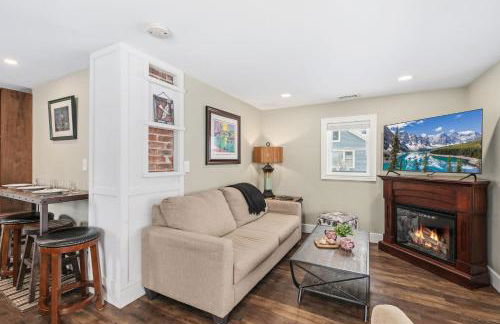 Cozy Mountain Retreat in Downtown With Hot Tub and Bikes - Foto 4