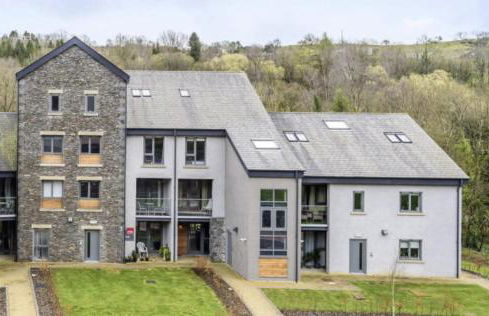 River Vista Retreat - Luxury duplex Apt - Views - Parking - Cycle storage - Spa access option - Foto 60