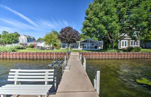 Benton Harbor Lake House with Dock and Fire Pit! - Foto 29
