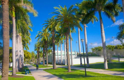 South Beach Steps to Ocean Drive with Free Parking - Foto 27