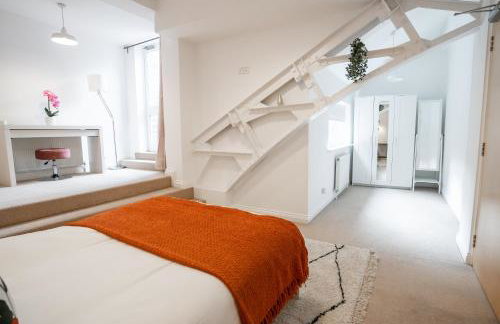 The Amazing Triplex - City Centre - Free Parking - Foto 48