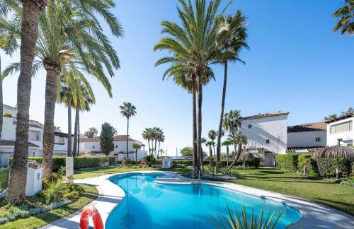 Bright Chalet with Swimming Pool and Close to Sea - Photo 9