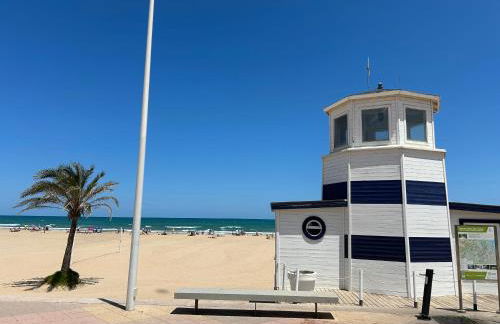 Gandia Playa Moderna - nuevo con piscina y parking, 2 banos, playa 300 m, grau 300 m - Photo 24