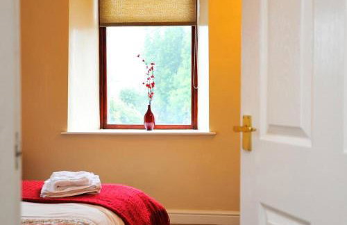 A River Runs By - Foto 9