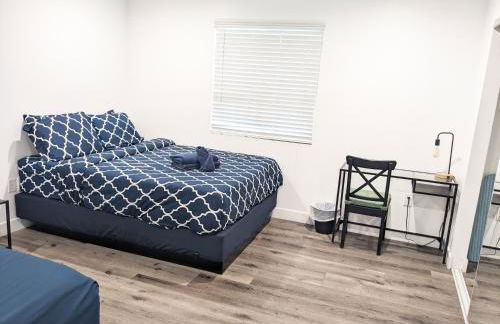 Wonderful 3 Bedroom Home Perfect for Getaway - Photo 24