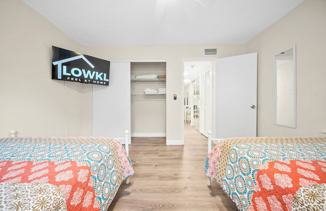 Riverwatch Apartments by Lowkl - Photo 10