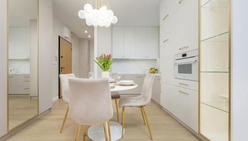 Stylish Apartment with Balcony 7th Floor by Noclegi Renters - Foto 3