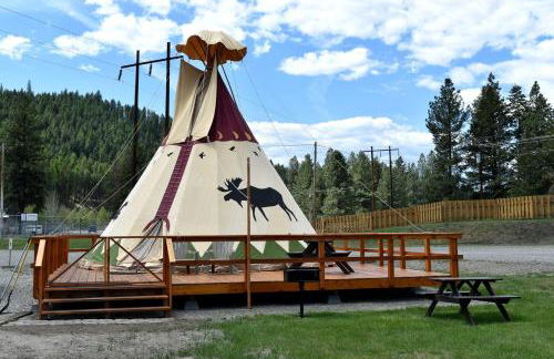 Amazing Tipi Rental for the Perfect Camping Getaway in Republic, Washington - Photo 1