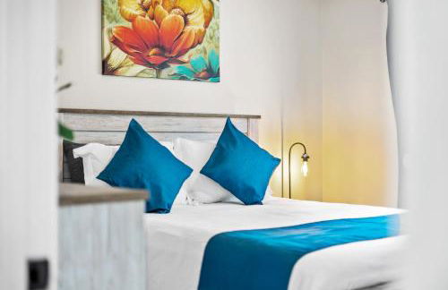 The Happy Place: 3BR Home on Quiet Street - Foto 8