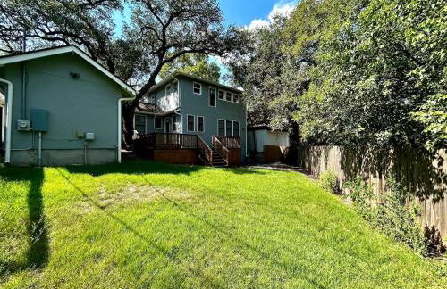 2025 New Build Victorian Gem on UT, 4BR, 2BA Downtown with Free Parking - Foto 24