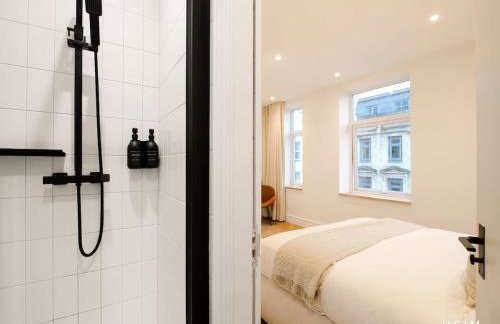 Herringbone at The Heim - Photo 31