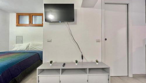 Abruzzi Home, delizioso appartamento e confortevole accanto a Metropolitana Linea Verde, con parcheggio gratuito in strada - Foto 3