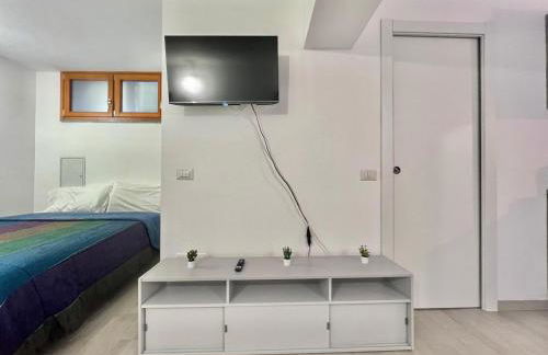 Abruzzi Home, delizioso appartamento e confortevole accanto a Metropolitana Linea Verde, con parcheggio gratuito in strada - Photo 3