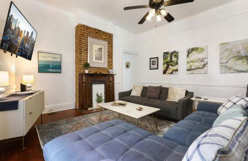 Uptown Spacious 4BD/3BA with Historic Charm - Foto 12