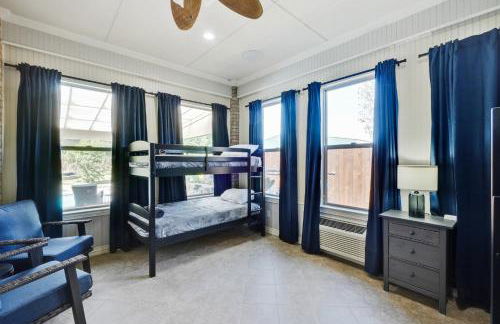 Luxury4000sqft Hot Tub Games Cinema FTWorth ATTST - Photo 45