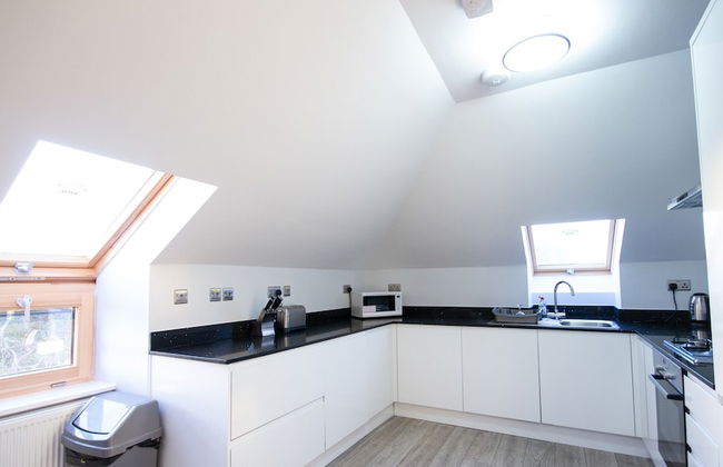 Holden Court - Photo 15