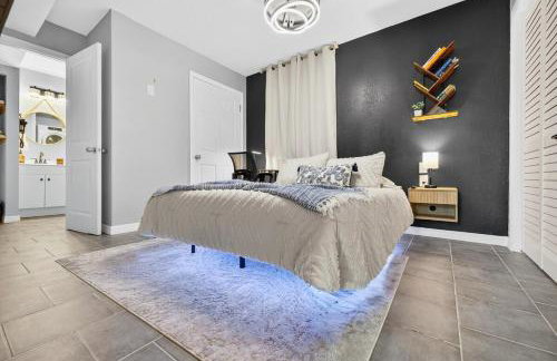 Cozy Guesthouse St Pete, 6 min to DT, Private - Foto 8