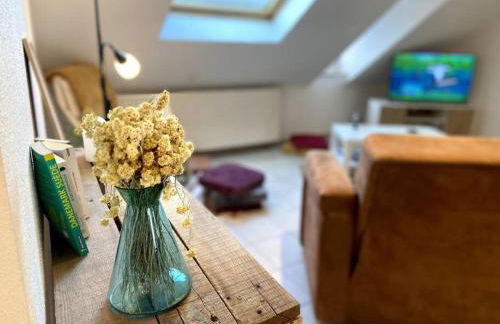 STRG Center at 10 min-Christmas market and 10min EU Parliament-WiFi-TV - Foto 7