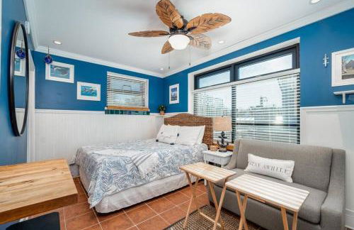 Why Knot Getaway…Rooftop with WaterView! Unit F - Foto 21