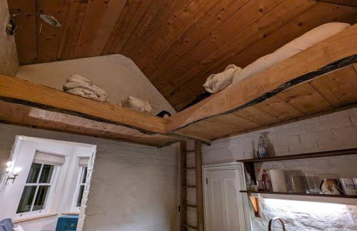 The Lookout: Cosy Compact Cottage - Photo 10