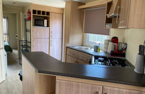 6 berth caravan hire close to Fantasy Island - Foto 7