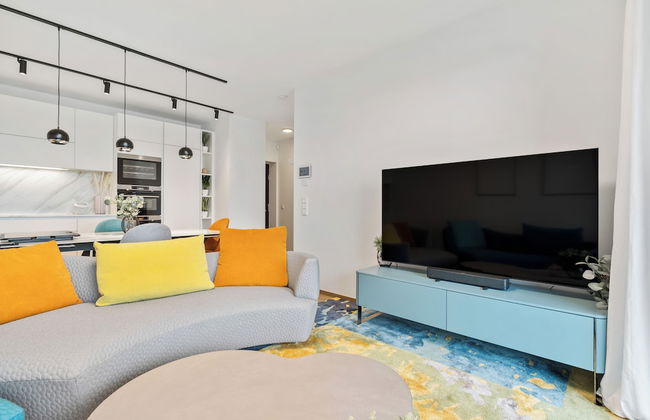 Stylish Luxurious Apt w Pool & Gym ID214 - Foto 12