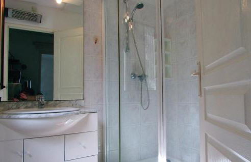 3 Bedroom Nice Home In Porto Vecchio - Foto 15